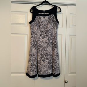 Women’s Chaps dress. Navy with white floral print.